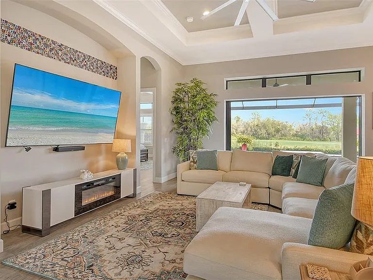 4735 Cabreo Ct — Photo 10