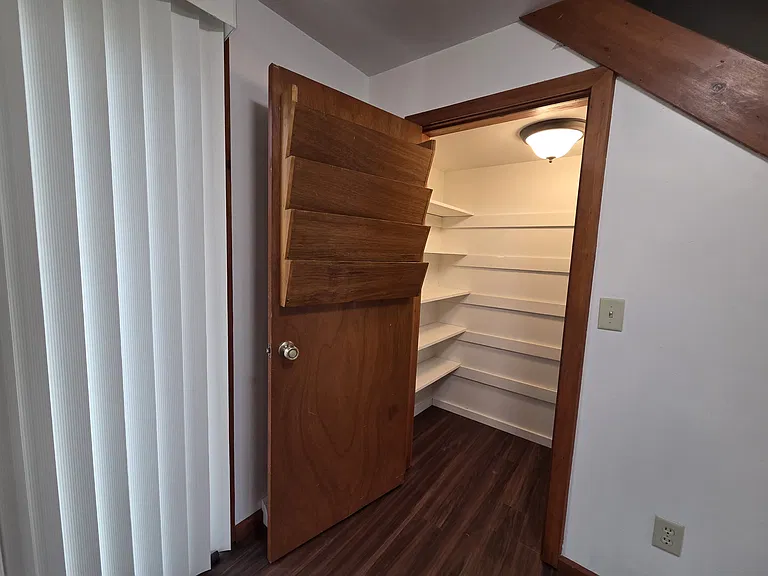 2963 Jones St — Photo 8