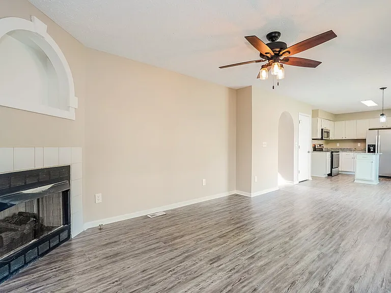 1417 Fahy Dr — Photo 10