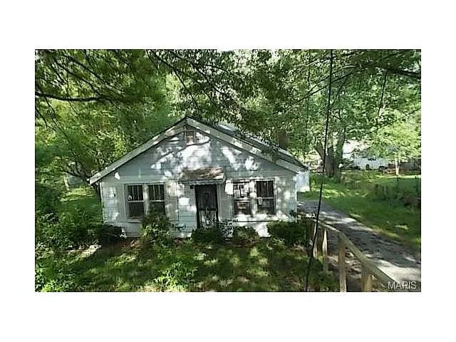 10030 Bon Oak Dr photo 1
