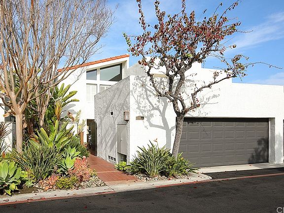 2nd image of 5 Canyon Crest Dr #20