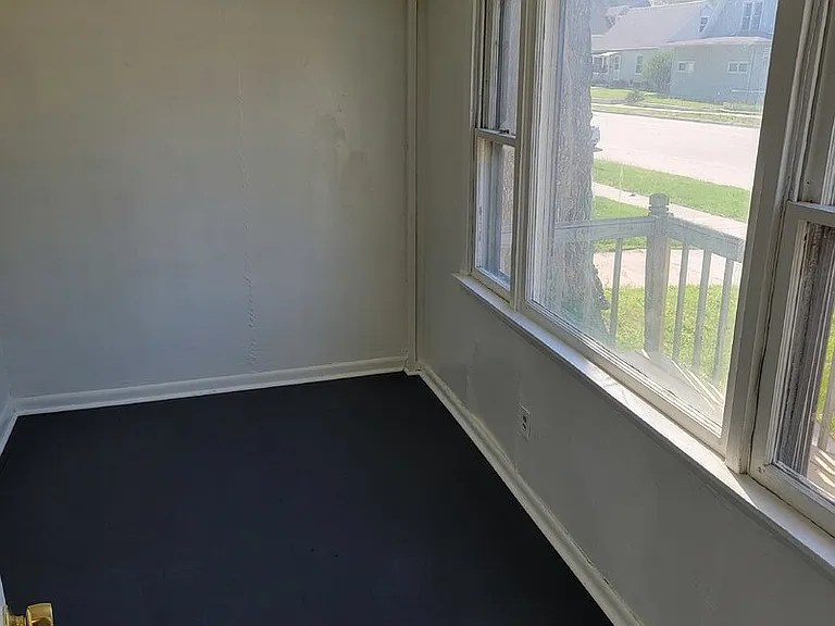 2220 E Walnut St #3 — Photo 10