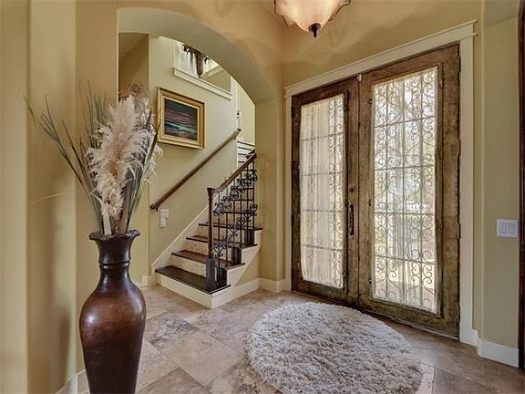 Staircase 1 near entry