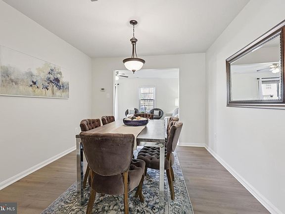 3rd image of 2874 Bowes Ln