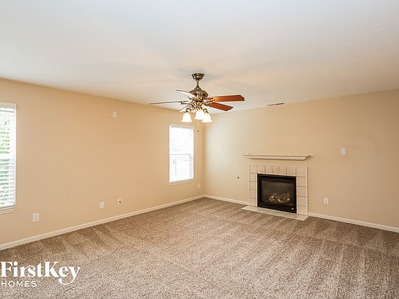 5th image of 5611 W Woodview Trl