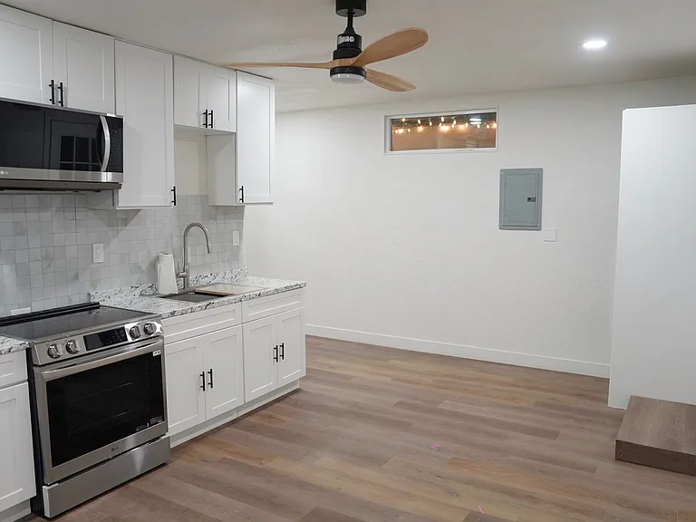 21 Sandalwood Dr — Photo 10