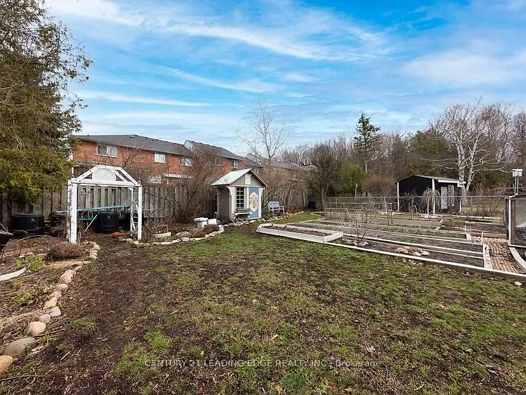45 Bayview Dr — Photo 25