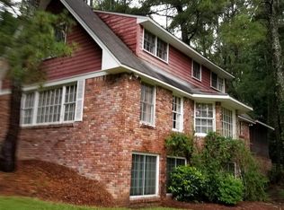 2631 Hogan Rd, East Pt, GA 30344