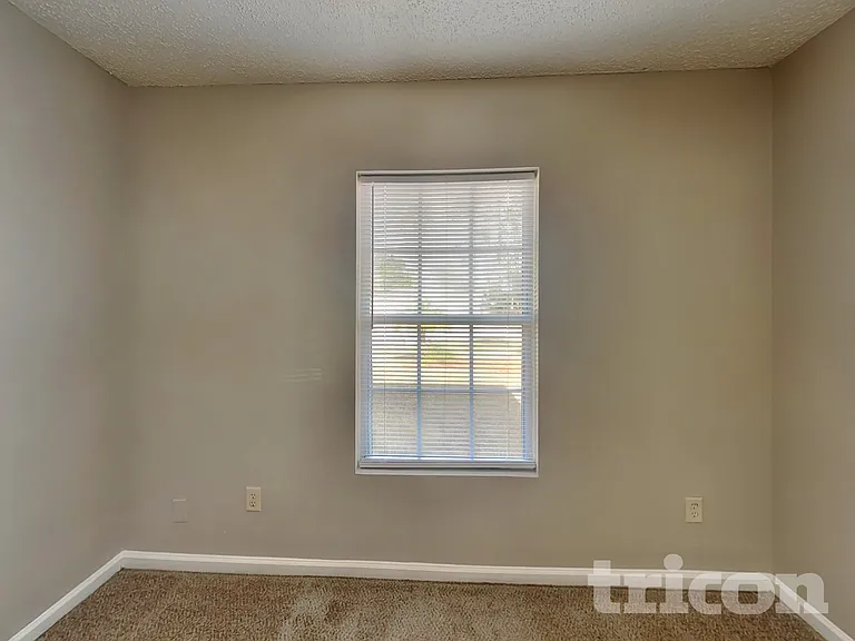 9 Riddle Pl — Photo 11