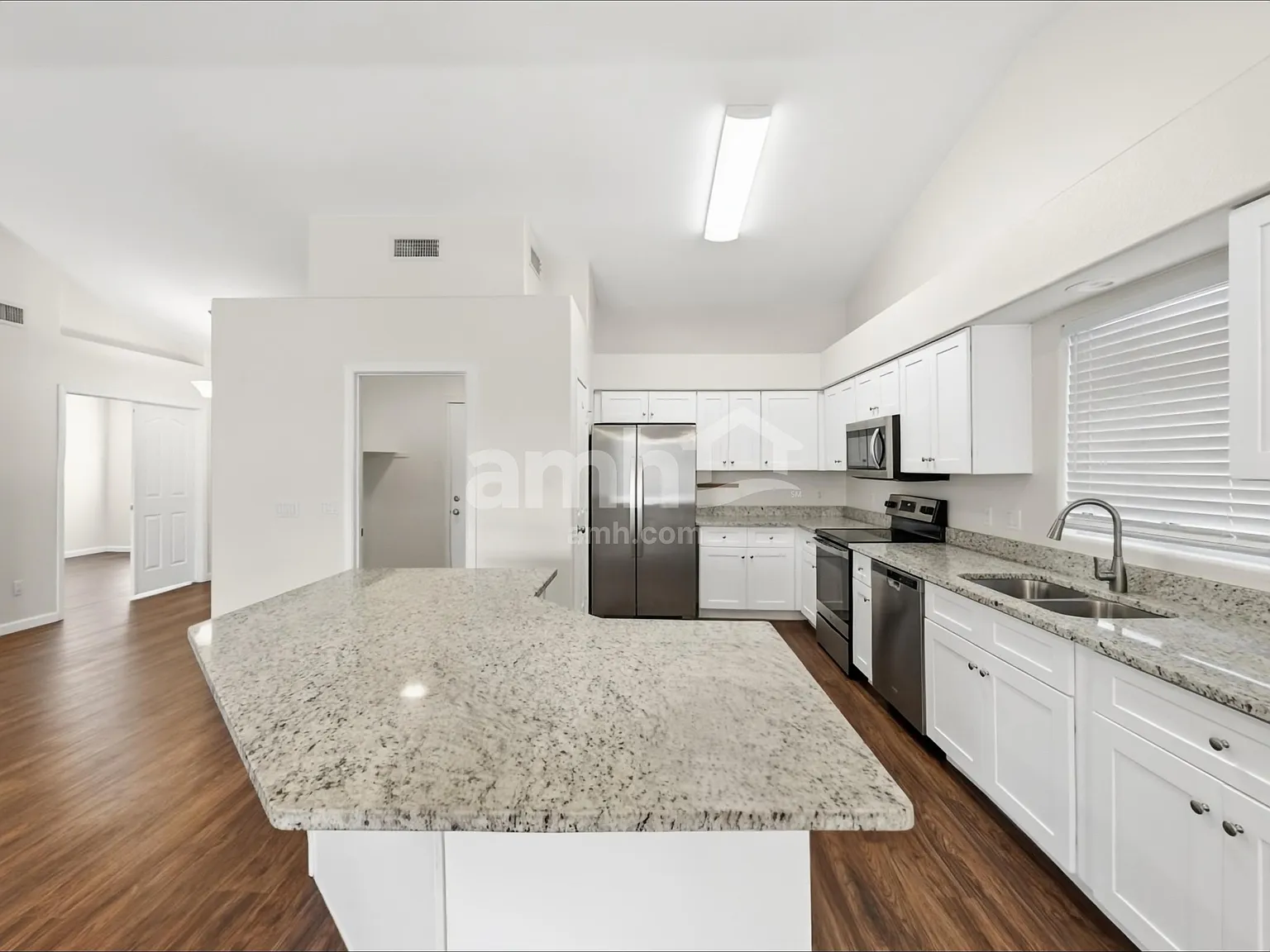 3 bed, 2.0 bath, 1500 sqft, $1,995 — Photo 3
