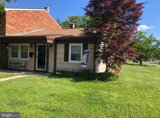 26 Rittenhouse Ct, Willingboro, NJ 08046