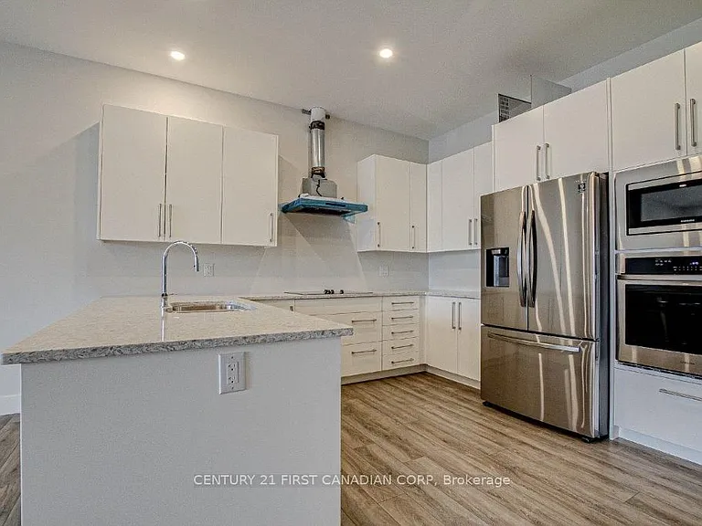 1696 Fiddlehead Pl #305 — Photo 3