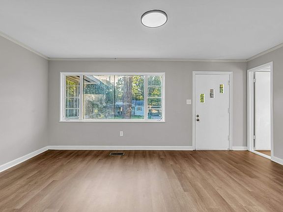 5th image of 170 Meadow Hill Rd