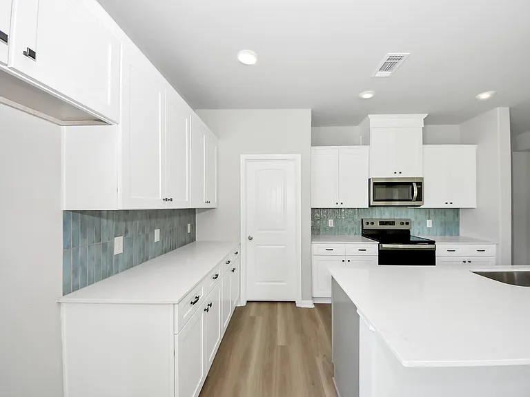 638 Stovall Dr — Photo 15