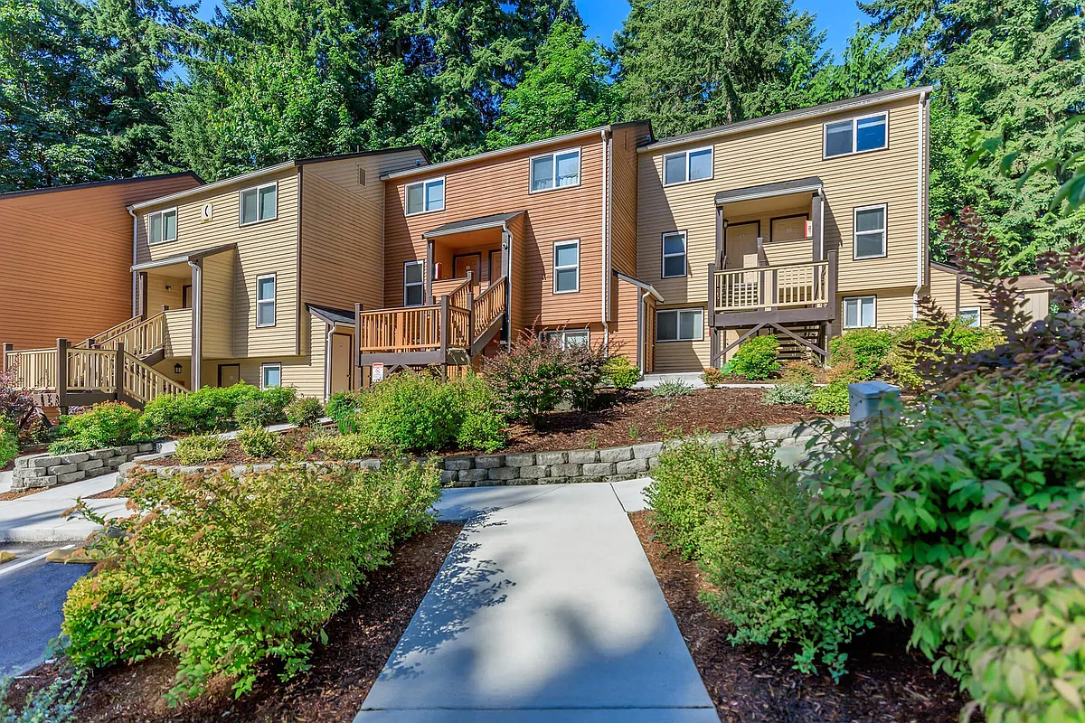 Building Photo - Alpine Ridge