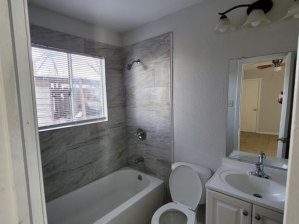 2nd image of 913 S 17th St