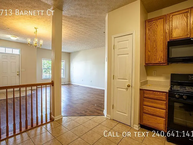 1713 Barnett Ct — Photo 13