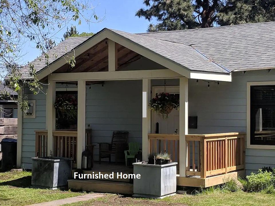 Two blocks from Harmon Park in the center of the west side of Bend.