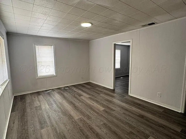 411 NE 13th Ave — Photo 2