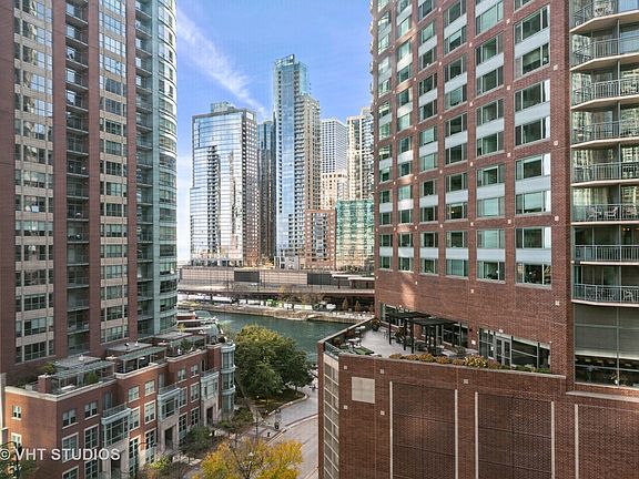 2nd image of 440 N McClurg Ct APT 1220