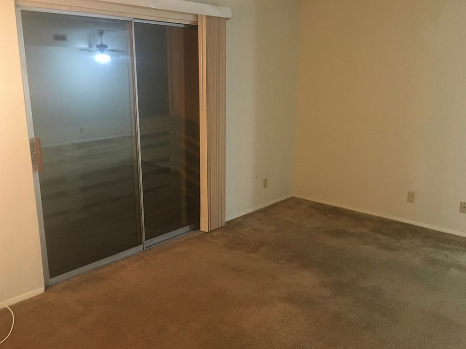 2nd image of 32 Woodglen Apartment APT B-21