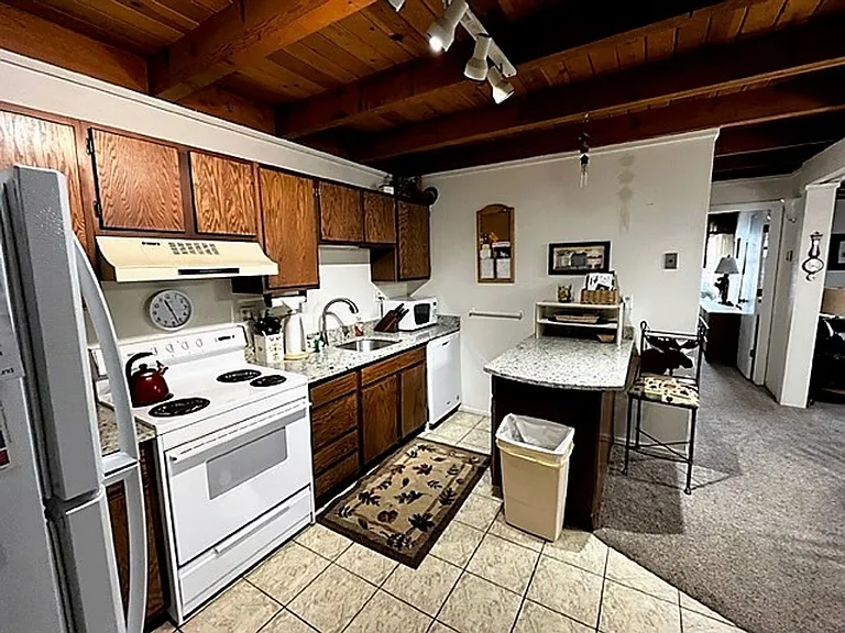4200 Lodgepole Ct #208 — Photo 3