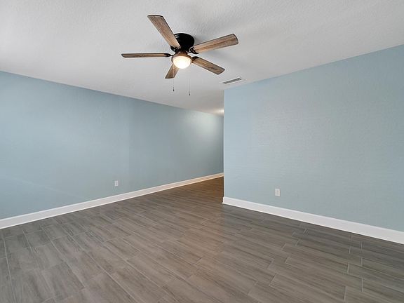 2nd image of 139 E Patterson St #143