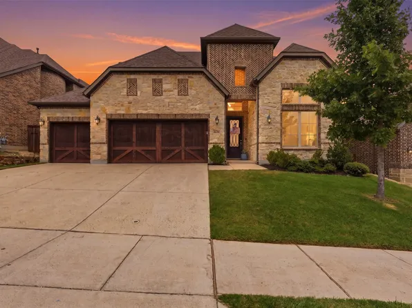10322 Trail Ridge Dr, Benbrook, TX 76126