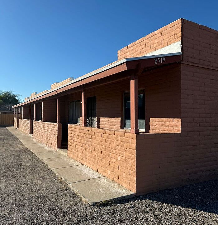1st image of 2519 N Geronimo Ave #B