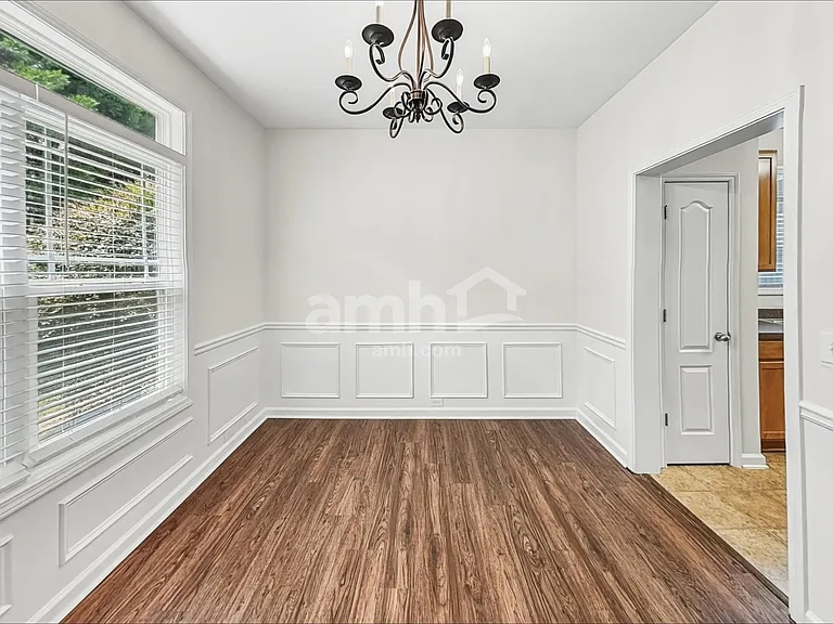 302 Harmony Lake Dr — Photo 6
