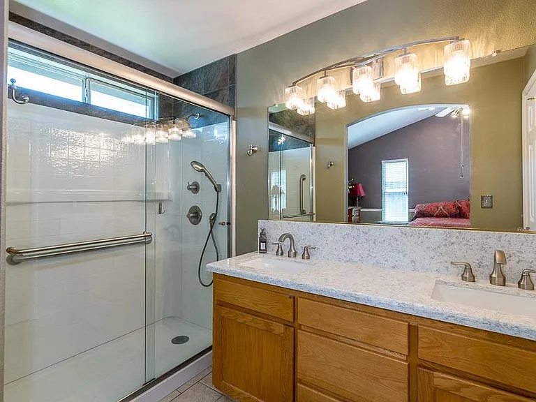 1737 E Revere Rd — Photo 14