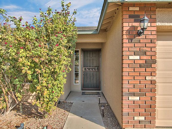 5th image of 3772 E Sandwick Dr