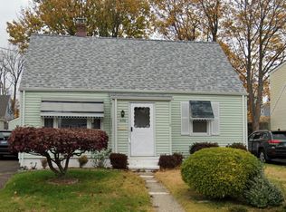 498 Queen St, Bridgeport, CT 06606