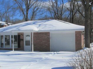421 Christopher Pl, Jefferson City, MO 65101
