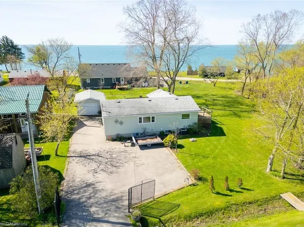 2970 Lakeshore Rd, Haldimand County, ON N1A 2W8
