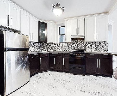 3rd image of 133 W 116th St #2G