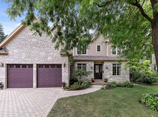 808 Glenshire Rd, Glenview, IL 60025