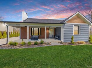 16716 Savoie St, Livonia, MI 48154