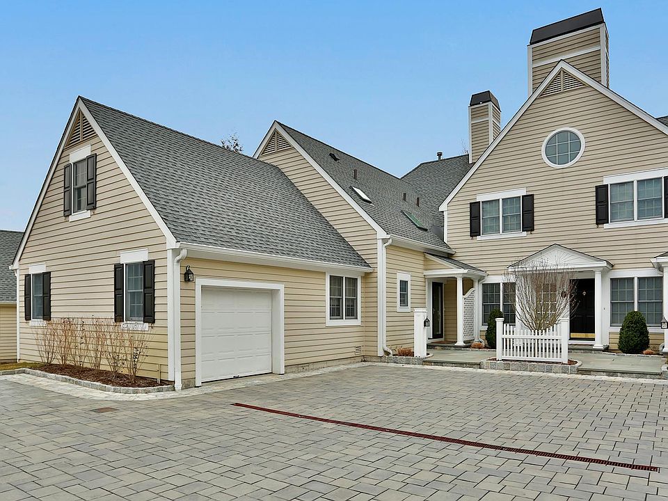 1st image of 21 Wyndham Close