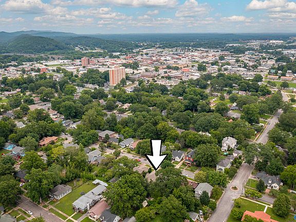 5th image of 425 Haralson Ave