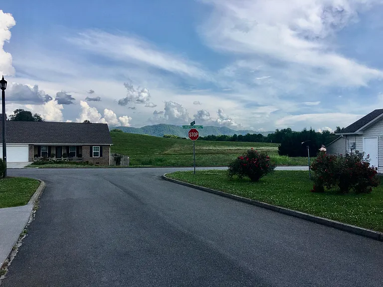 2504 Gear Dr — Photo 4