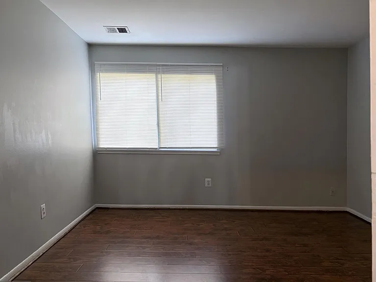 10237 Prince Pl #105 — Photo 13