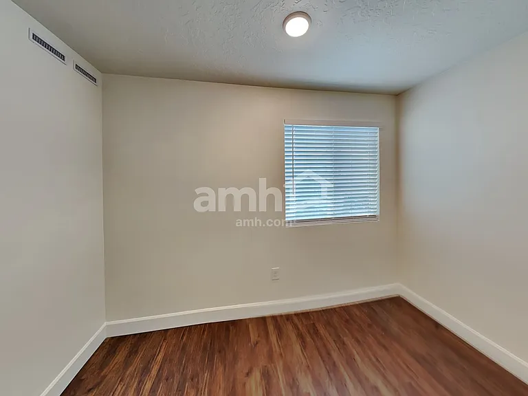 1278 Village Green Trl — Photo 15