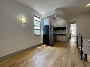 1866 Gates Ave #1B, Ridgewood, NY 11385