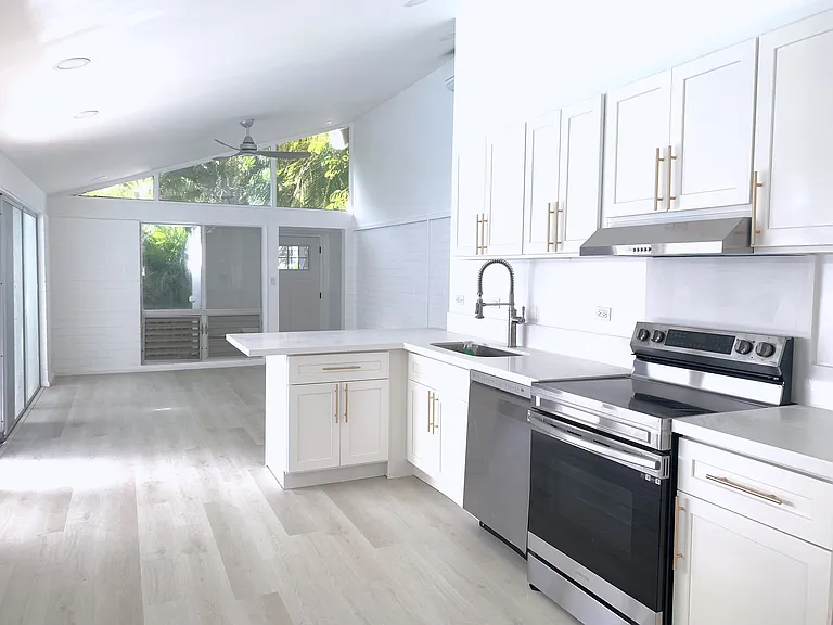 6543 Hawaii Kai Dr — Photo 5