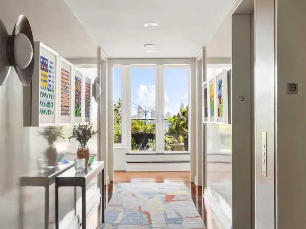 230 West 78th Street image 2 of 18