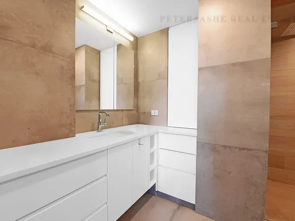 220 East 65th Street image 13 of 23