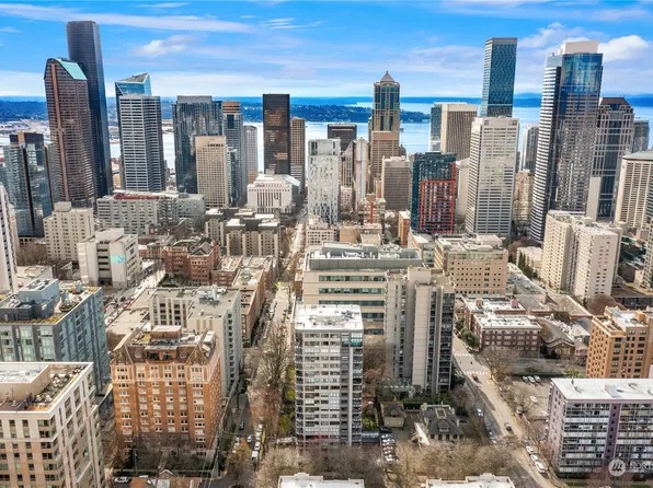 1120 Spring Street #202, Seattle, WA 98104
