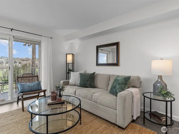 2530 15th Avenue W #407, Seattle, WA 98119