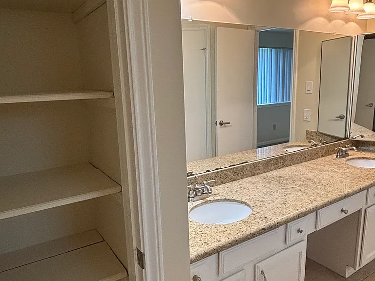 11614 Inga Ln — Photo 11